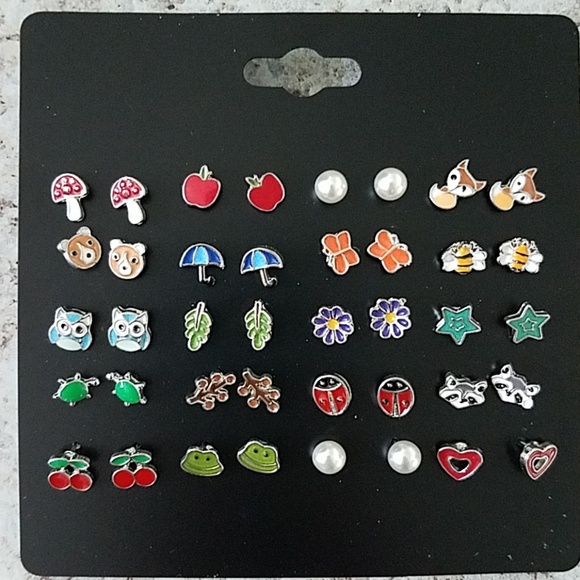 Girls Earrings 20 pairs - Picture 4 of 8